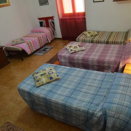 לינה וארוחת בוקר La Casetta